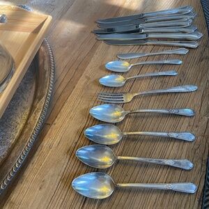 Vintage Flatware Lot - 14 Pc - Roger’s, Tudor, Oneida